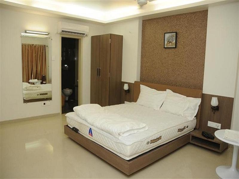Royal Inn Ankleshwar Exterior foto
